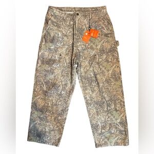 YoungLA CamoflaugeCargo Pants Size: Large NWT